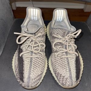 ❌SOLD❌Yeezy Boost 350 Zyon